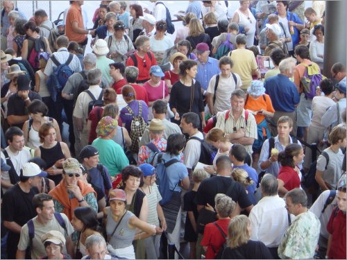 expo02 - loads of people!