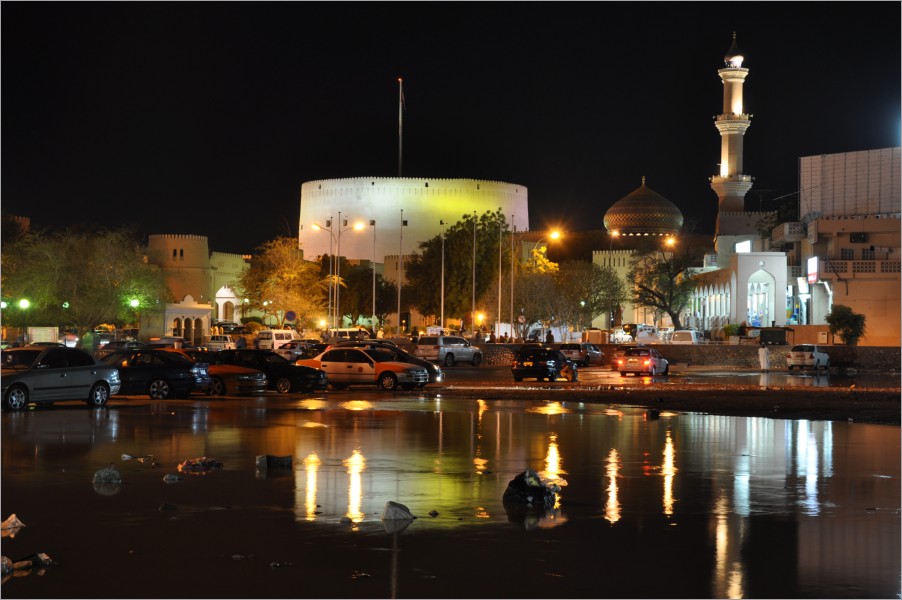 nizwa fort & mosque