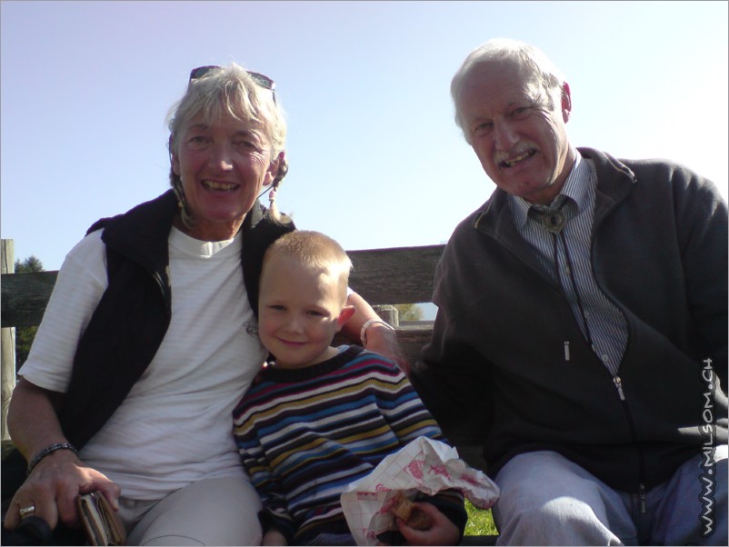 granny, nanouk and grandad on the playground in gams